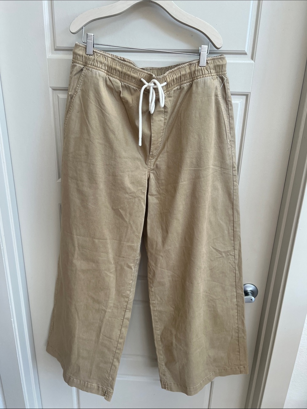 Anthropologie Pilcro Drawstring
Wide Leg Pants Khaki Tan Sz L NWT summer relax - Picture 3 of 9